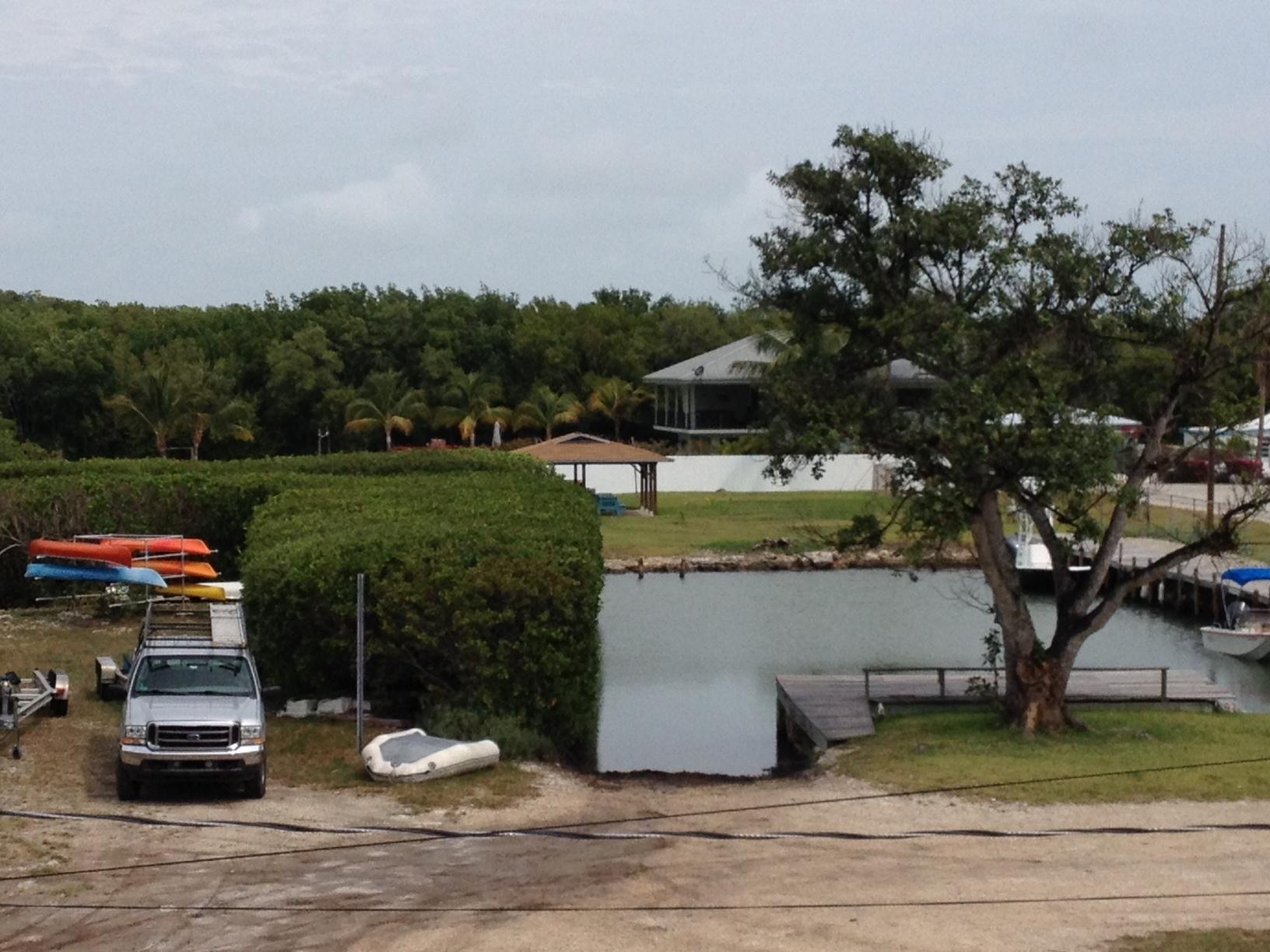 20 Dolphin Road Key Largo, FL 33037 - Photo 27 of 31 Boat ramp