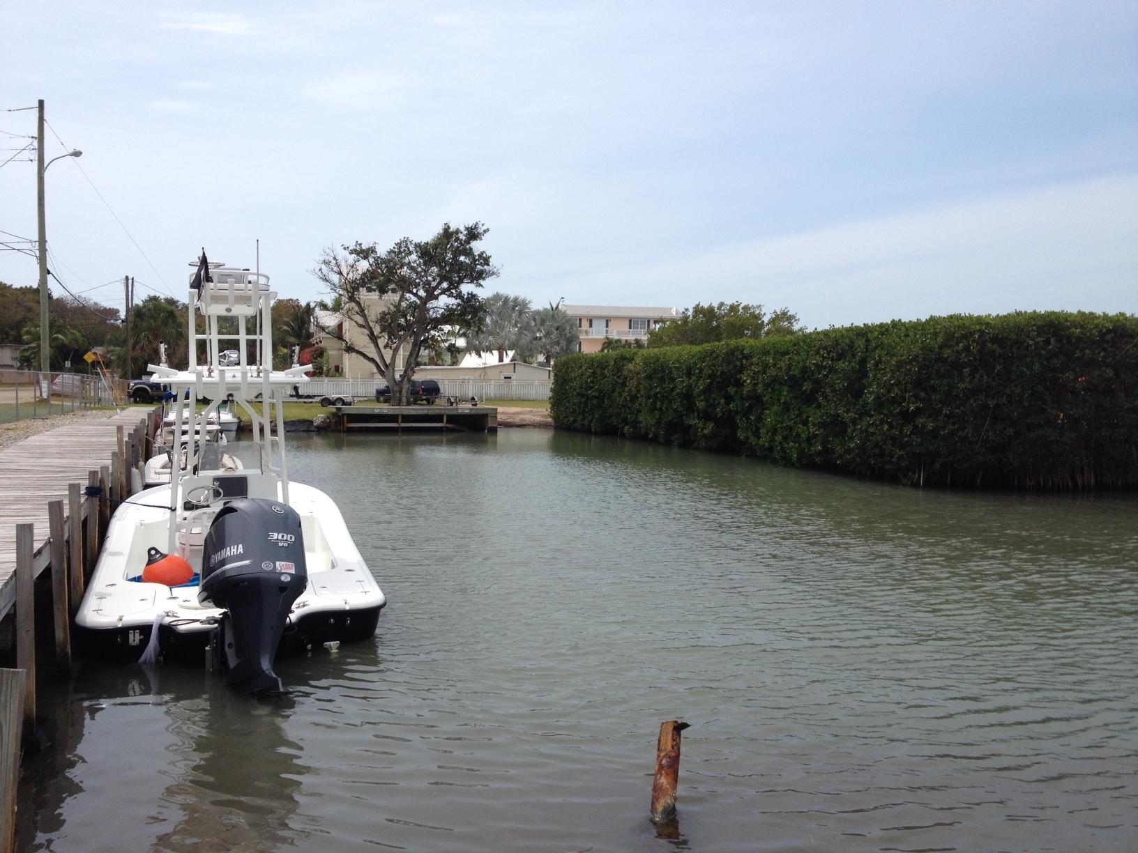 20 Dolphin Road Key Largo, FL 33037 - Photo 31 of 31 Neighborhood ramp & temp dockage