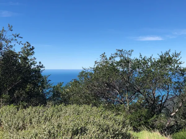 $55,000 | 112 Willow Glen Road, Shelter Cove, CA 95589