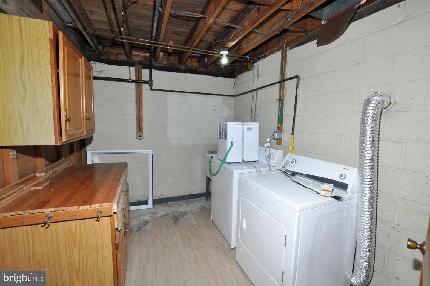 210 Philellena Road Cherry Hill, NJ 08034 - Photo 25 of 30 a utility room with dryer and washer