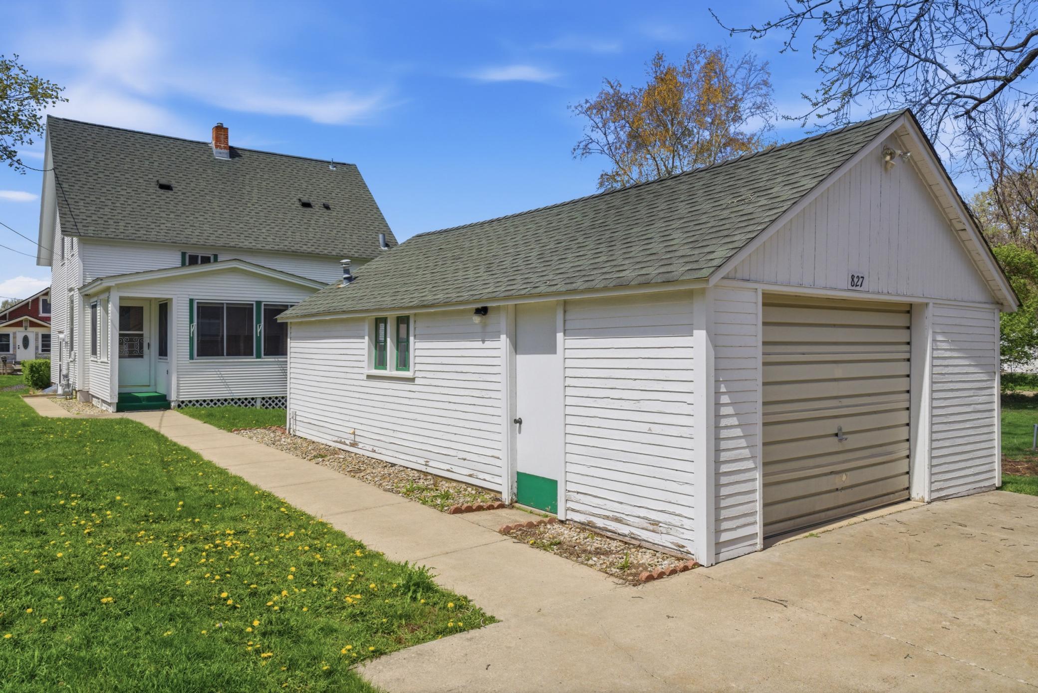 827 7th Avenue Southwest Faribault, MN 55021 - Photo 4 of 29