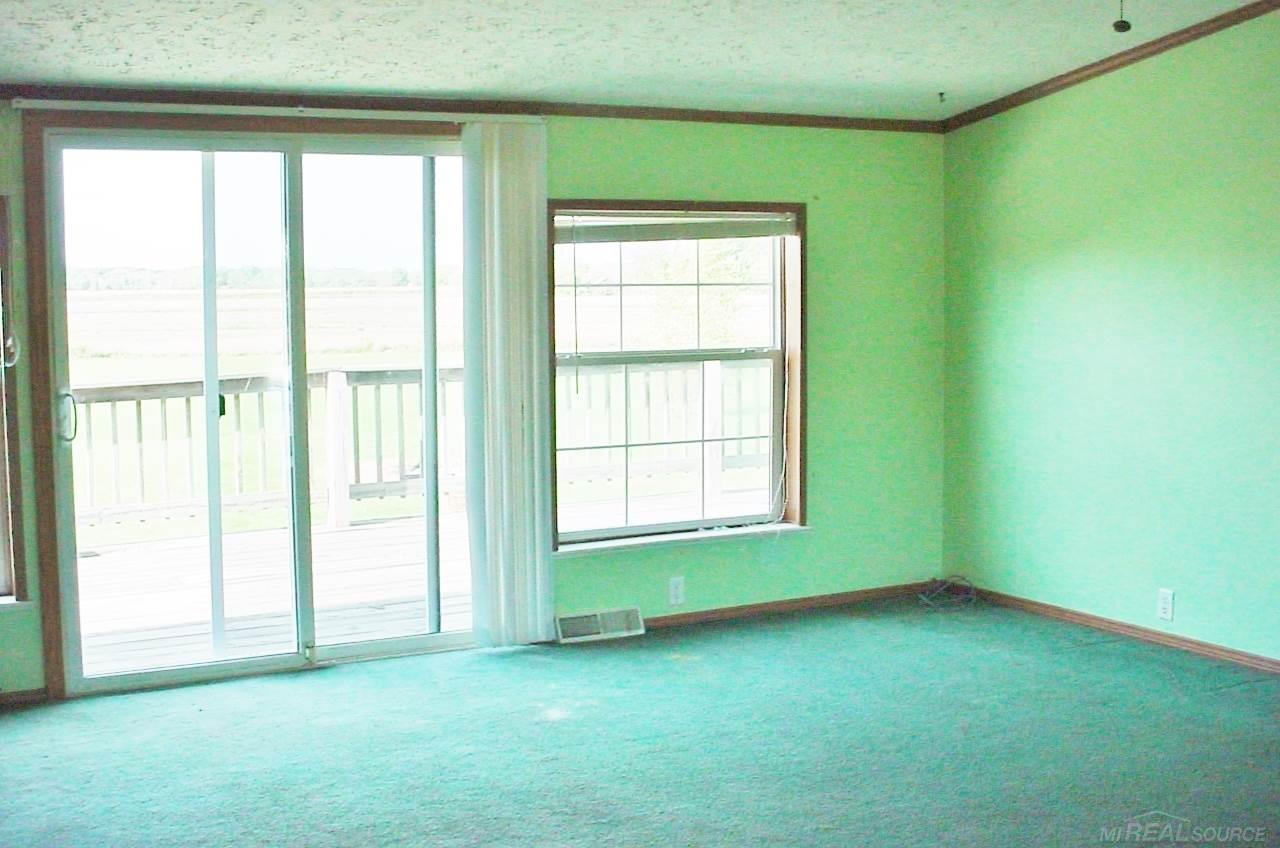 6453 Connell Road Yale, MI 48097 - Photo 15 of 37 31393672-14.JPG