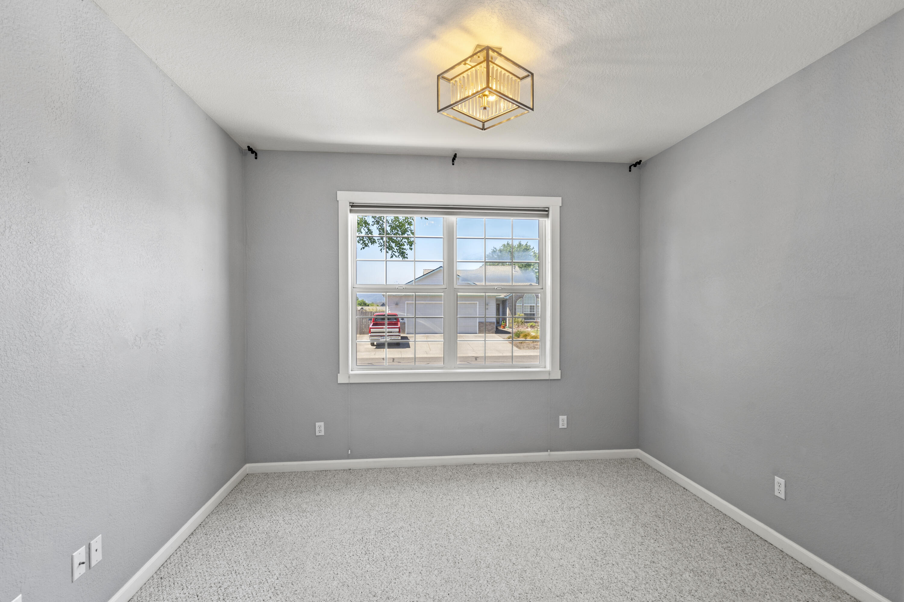 780 Ridgeway Avenue Central Point, OR 97502 - Photo 9 of 39 780 Ridgeway - 09