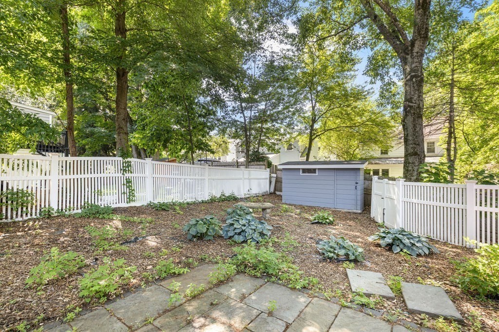 36 Risley Road Brookline, MA 02467 - Photo 23 of 28