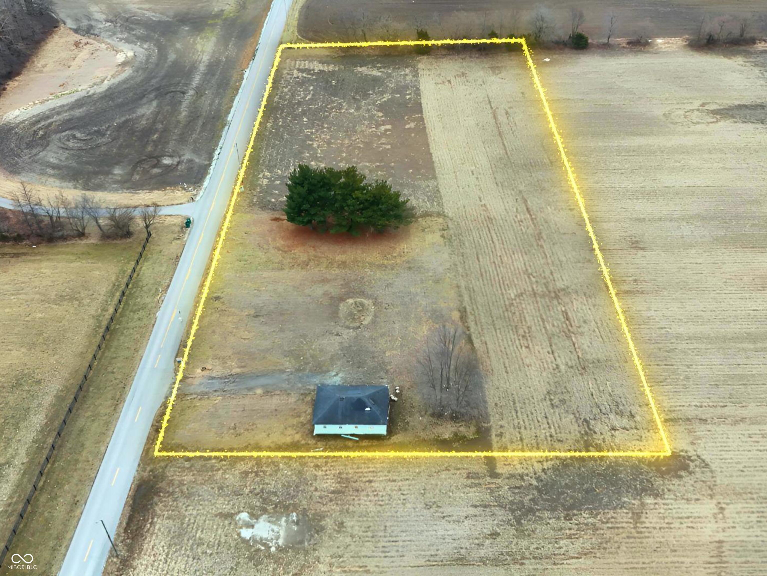 19824 Lamong Road Sheridan, IN 46069 - Photo 2 of 3