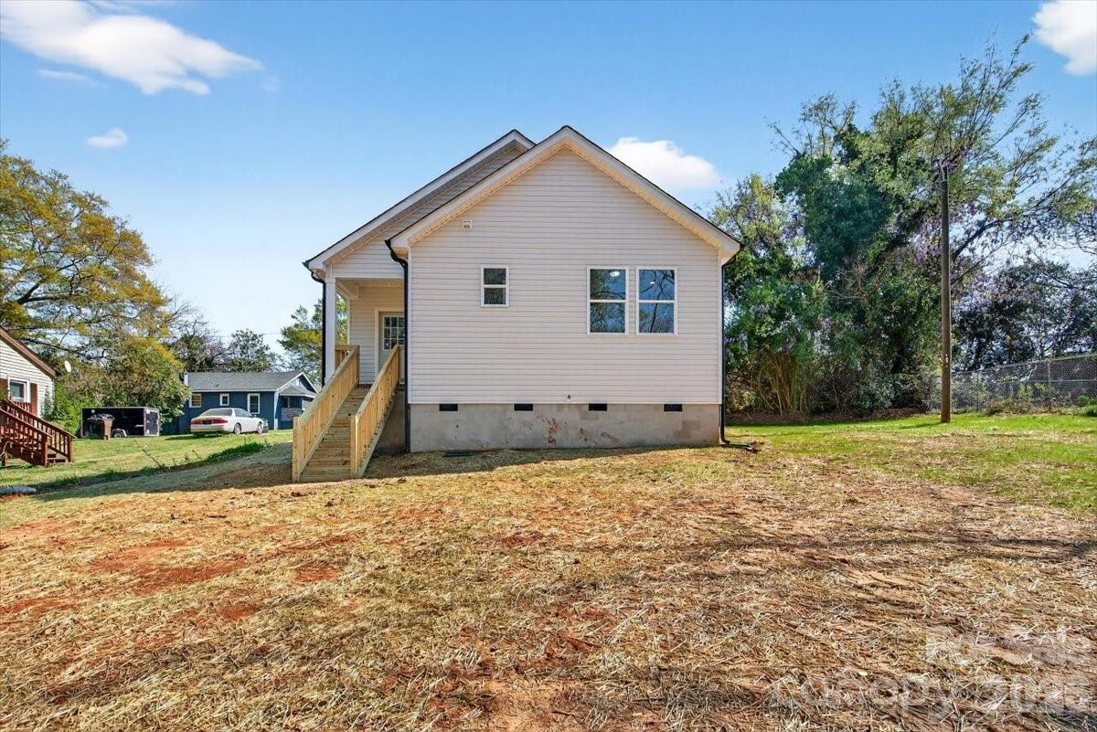 811 Craig Place Shelby, NC 28150 - Photo 27 of 28 a view of a house with a yard
