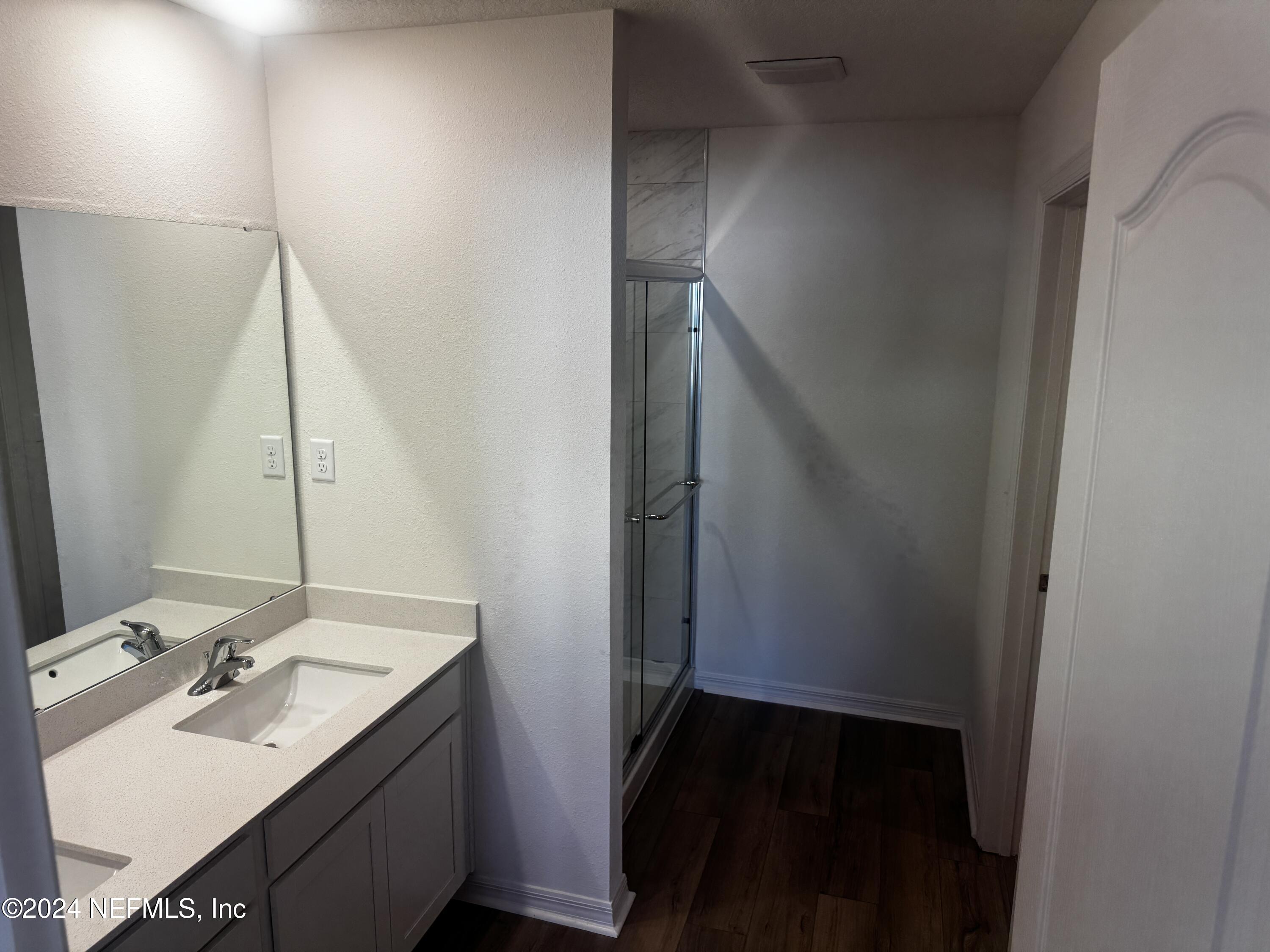 6955 Canoe Birch Road Jacksonville, FL 32219 - Photo 8 of 10 Master Bathroon