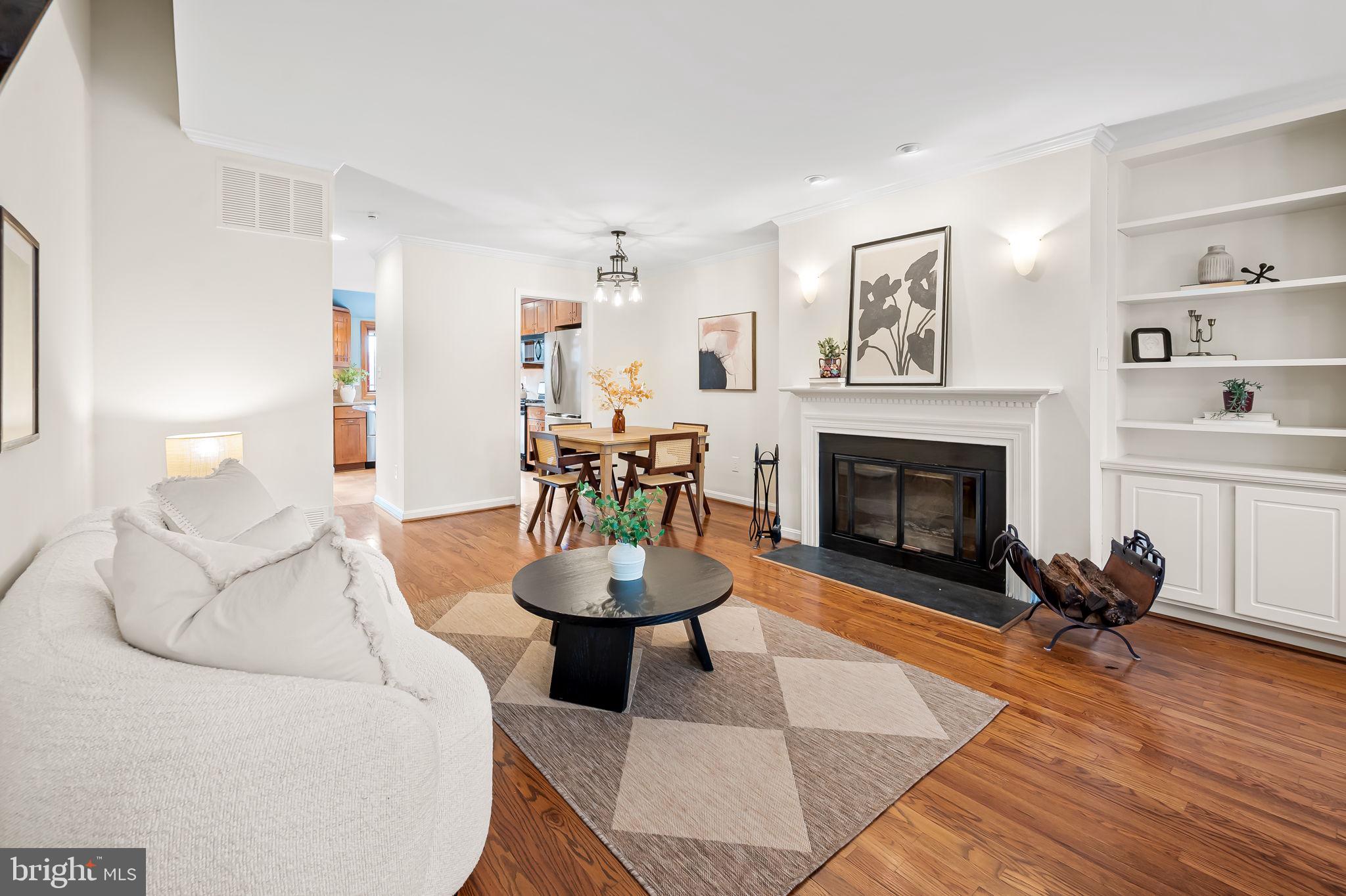 612 Pubped Way Baltimore, MD 21230 - Photo 8 of 55 a living room with furniture and a fireplace