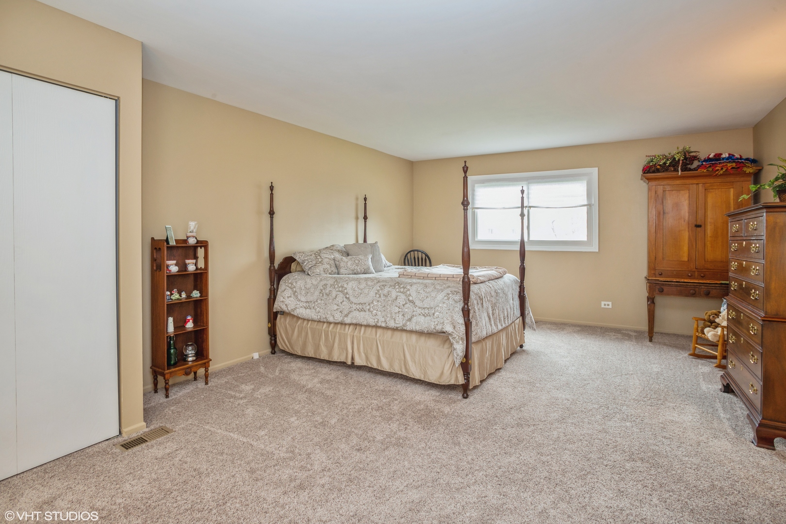 225 Rodenburg Road Roselle, IL 60172 - Photo 5 of 10