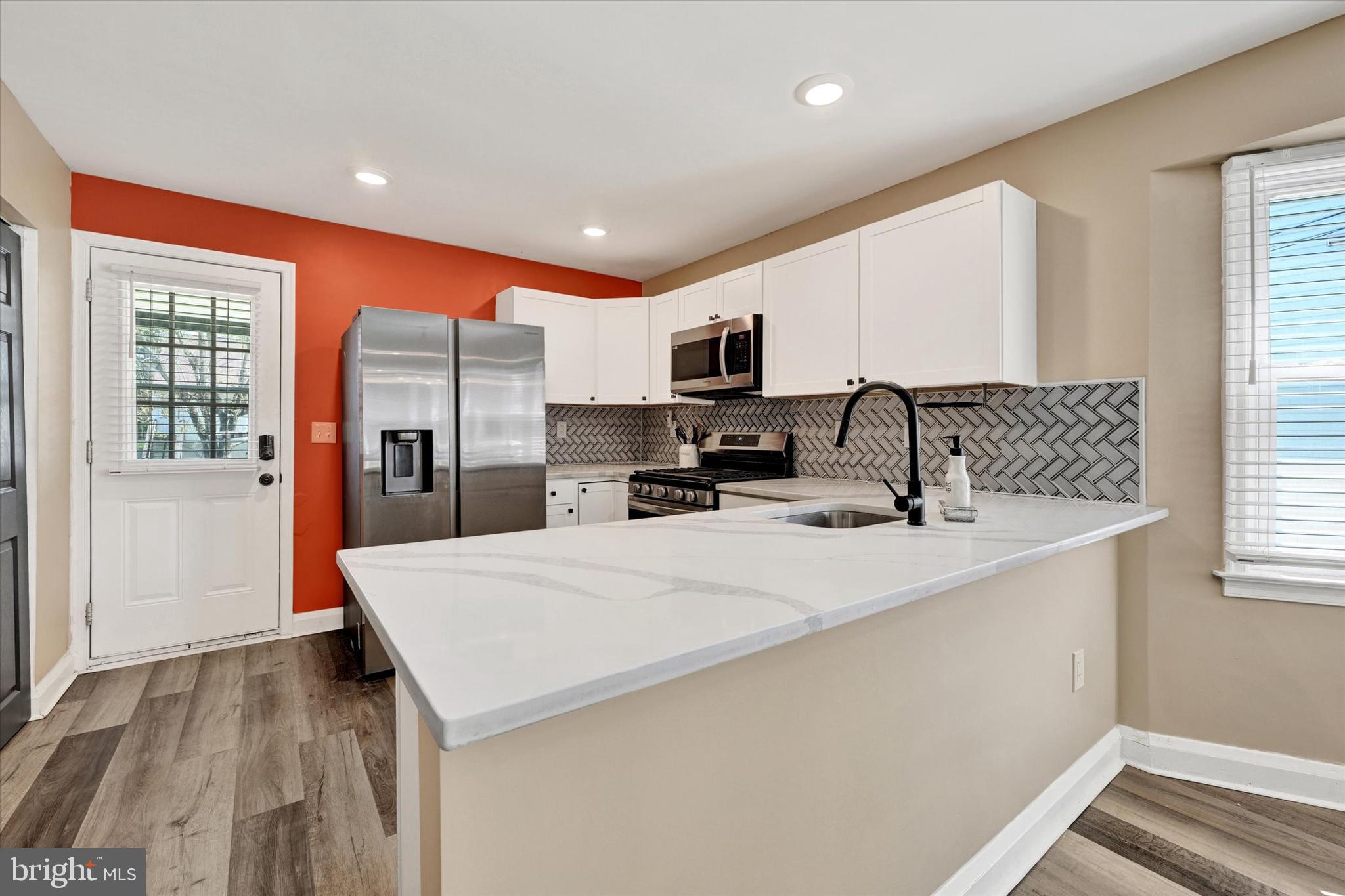 5217 Catalpha Road Baltimore, MD 21214 - Photo 12 of 38