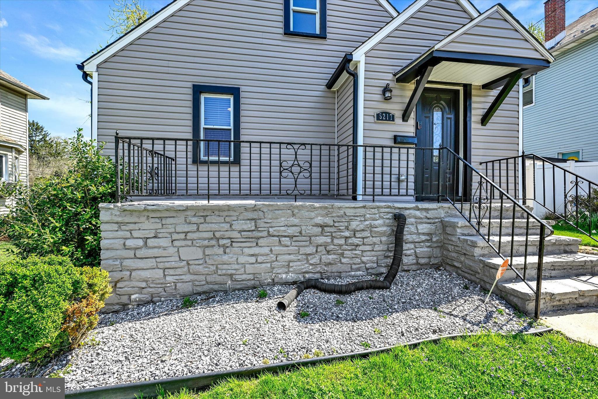 5217 Catalpha Road Baltimore, MD 21214 - Photo 5 of 38