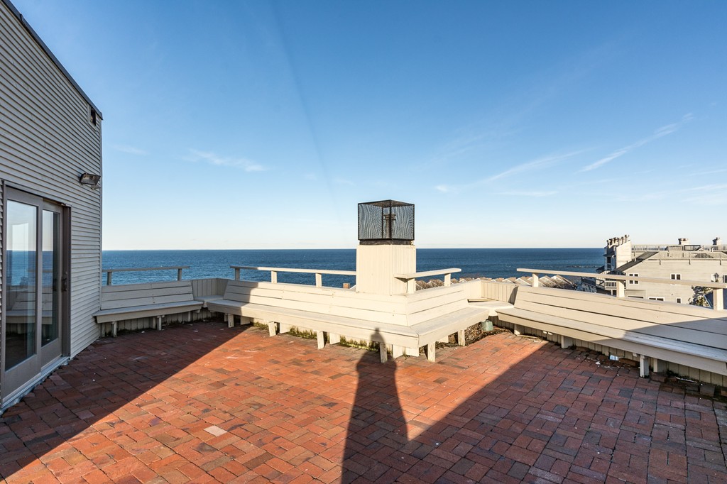 63 Oceanside Drive, Unit 63 Hull, MA 02045 - Photo 21 of 30 a walk in closet of a house