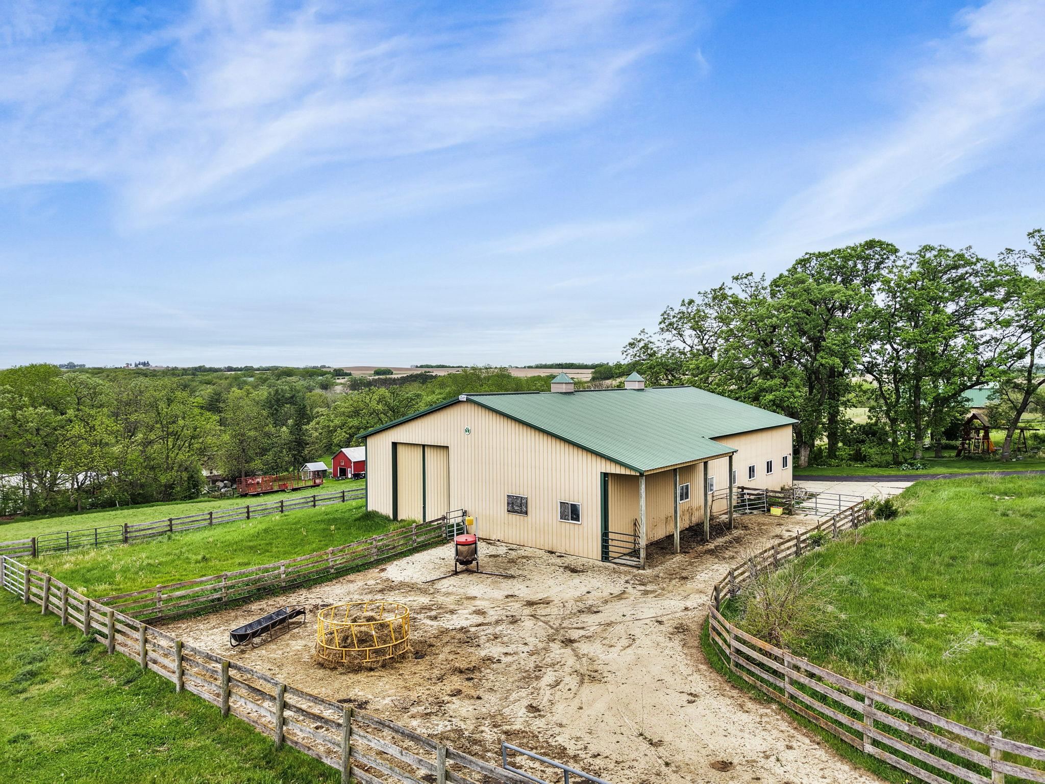 1440 County Rd Jg Mount Horeb, WI 53572 - Photo 17 of 90