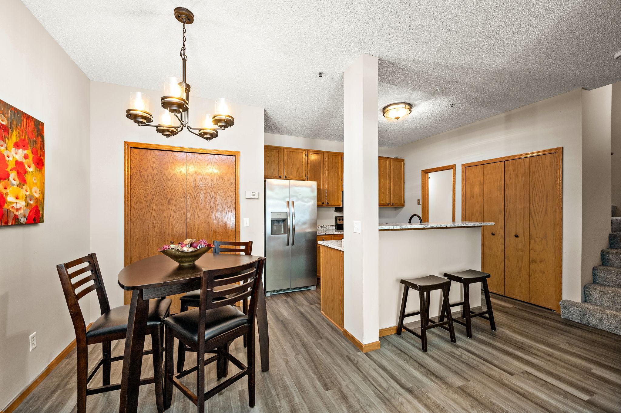8581 Cortland Road Eden Prairie, MN 55344 - Photo 9 of 22