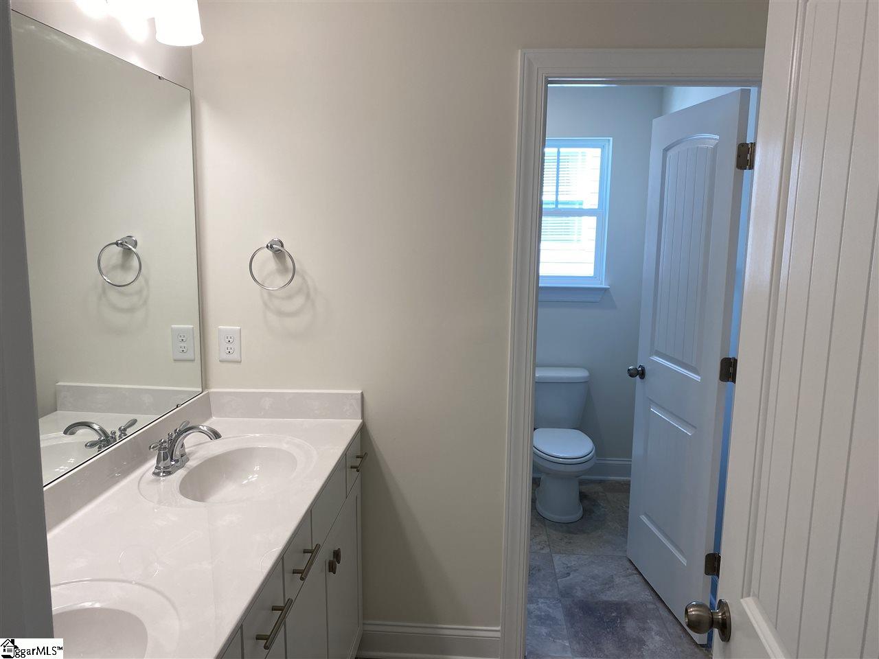 335 Carruth Street Simpsonville, SC 29680 - Photo 5 of 8 Gallery Image 5
