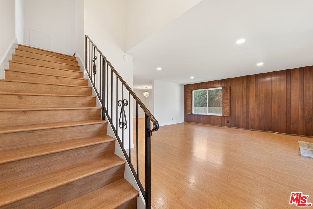 27901 Ridgebluff Court Rancho Palos Verdes, CA 90275 - Photo 13 of 31