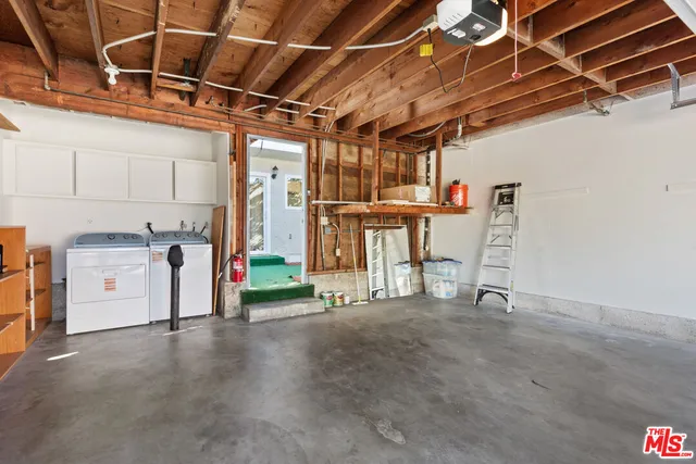 a view of a storage & utility room
