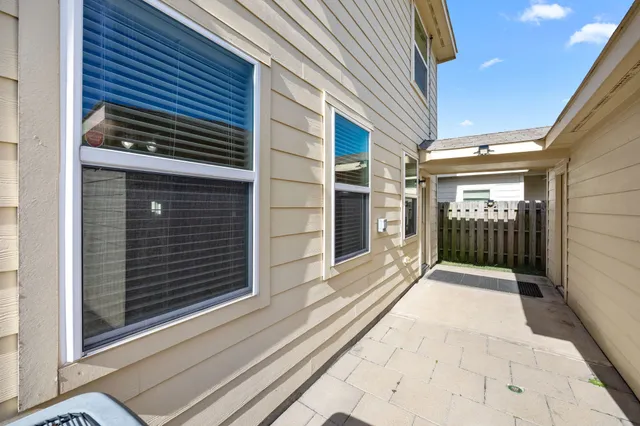 $2,499 | 7223 Pavilion Drive, Houston, TX 77083