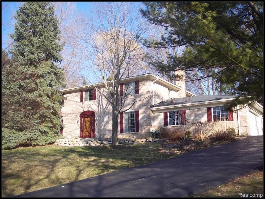 335 Broadleaf Drive Rochester, MI 48306 - Photo 1 of 9 Picture1