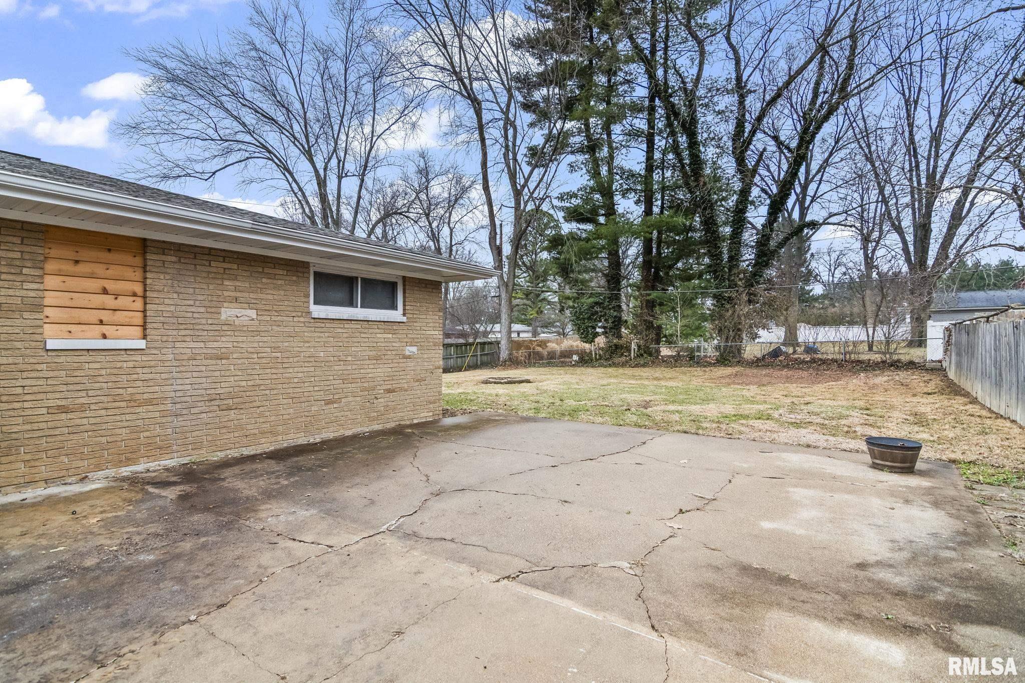 19 Circle Drive Rochester, IL 62563 - Photo 33 of 33