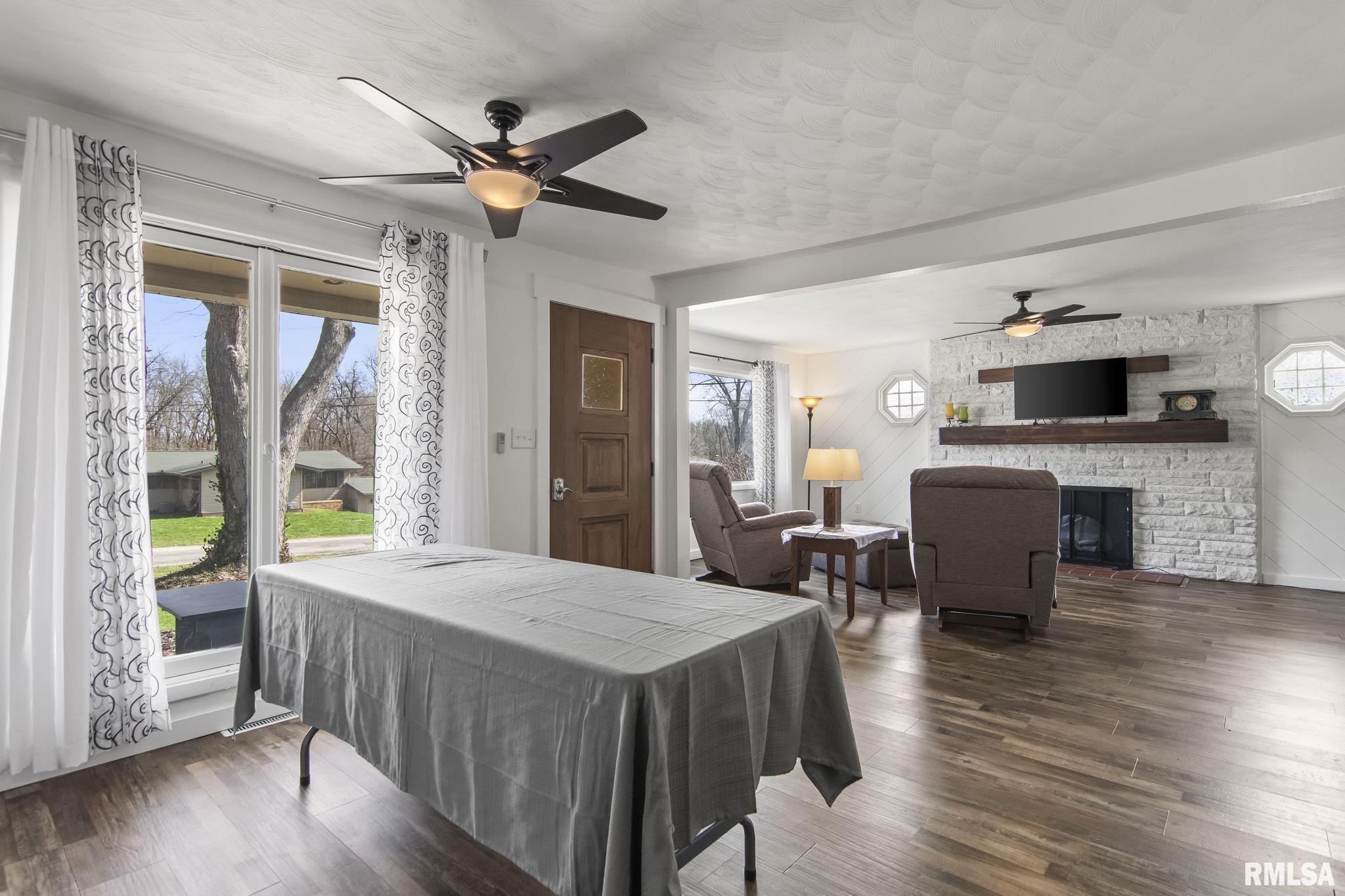 19 Circle Drive Rochester, IL 62563 - Photo 10 of 33