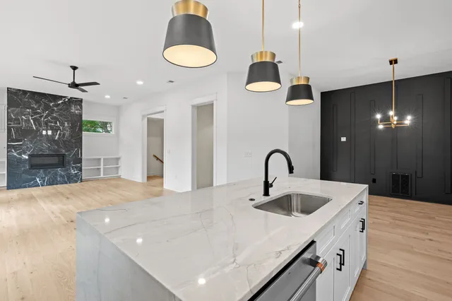 $1,525,000 | 4001 B Murphy Road, Nashville, TN 37209