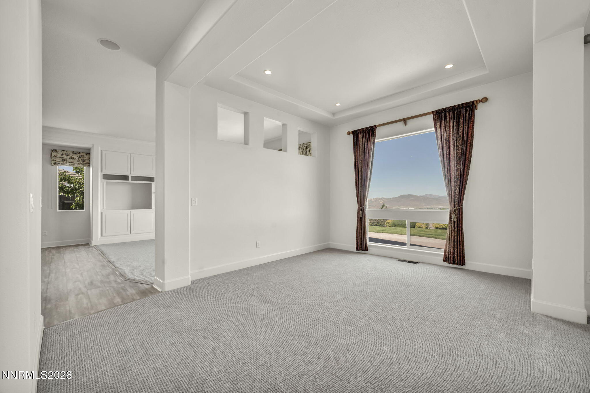 574 Echo Ridge Court Reno, NV 89511 - Photo 18 of 58 Dining room