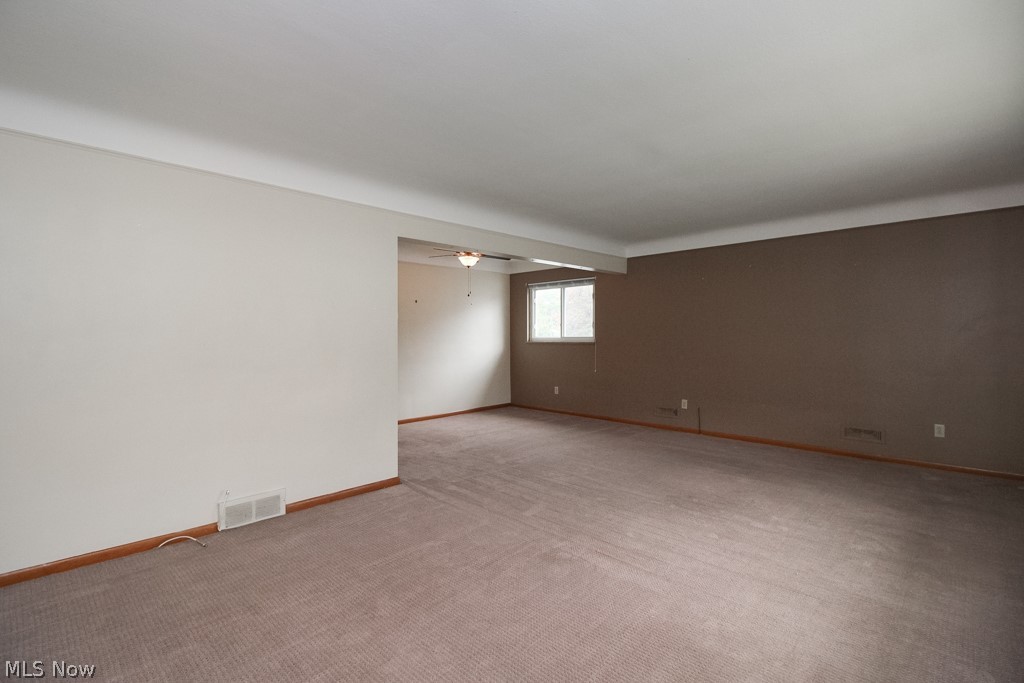 2918 Snow Road Cleveland, OH 44134 - Photo 9 of 28