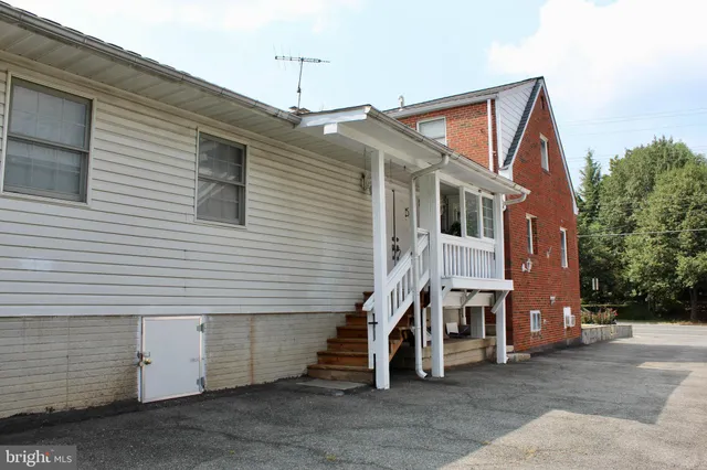 $1,199,500 | 6314 Washington Boulevard, Arlington, VA 22205