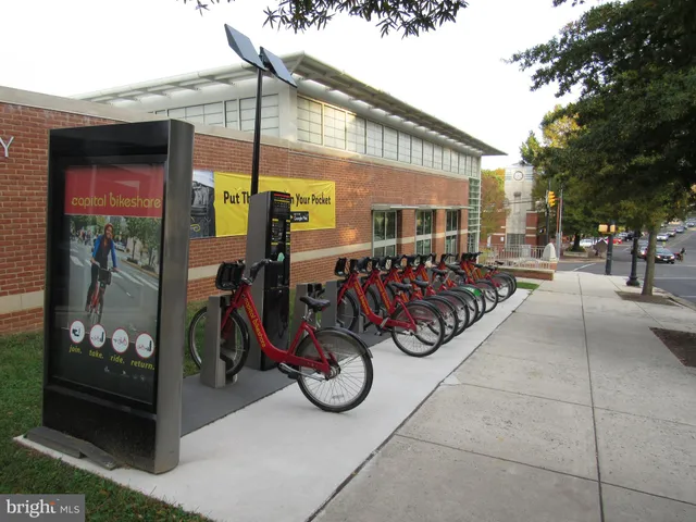 $1,199,500 | 6314 Washington Boulevard, Arlington, VA 22205