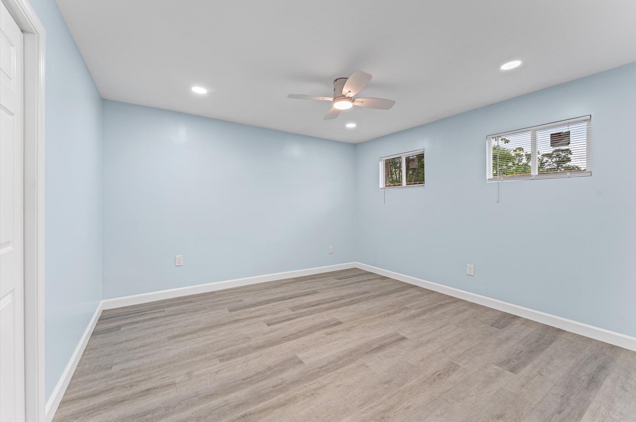 17403 Butte Creek Road Houston, TX 77090 - Photo 32 of 39 Secondary Bedroom in apartment