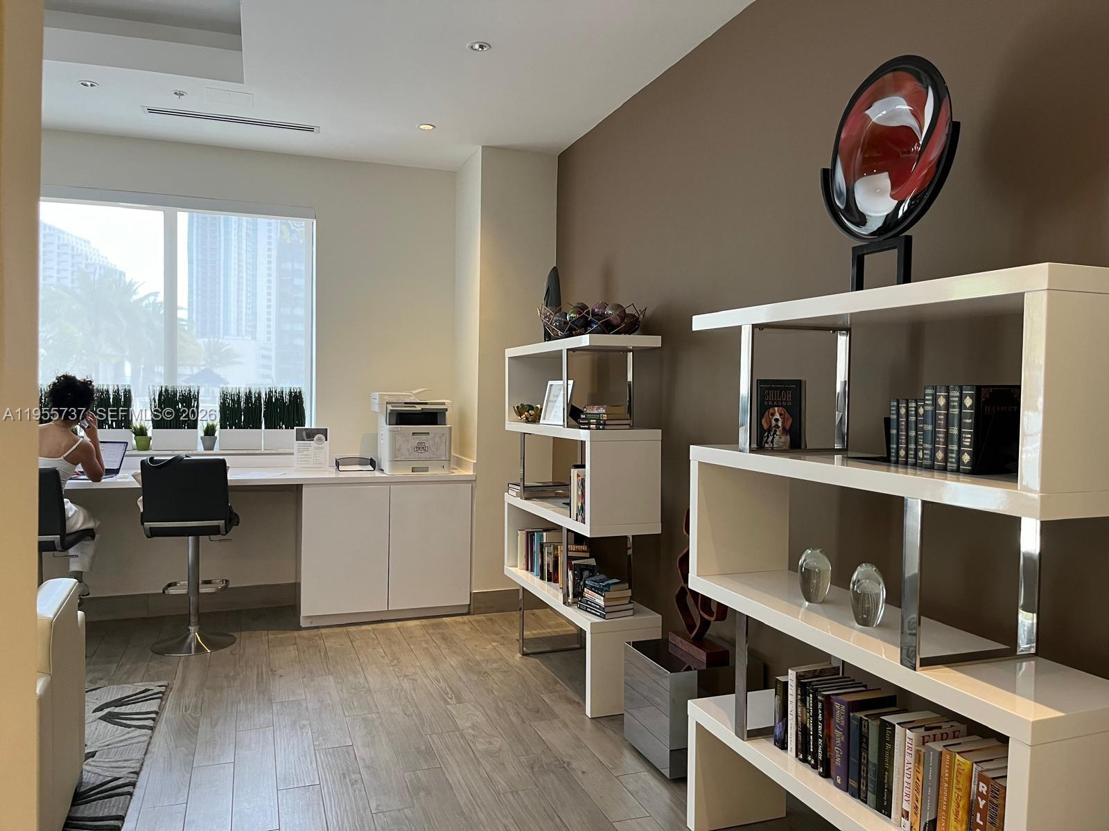 999 Southwest 1st Avenue, Unit 2301 Miami, FL 33130 - Photo 29 of 36