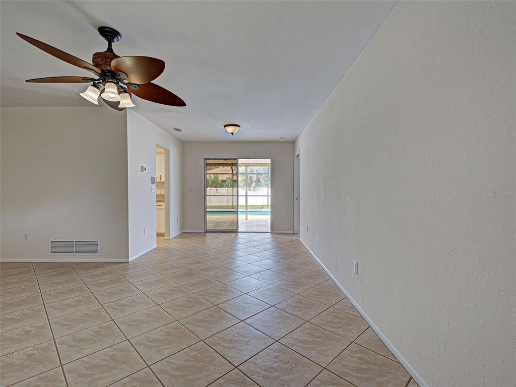 3640 Sterling Road Venice, FL 34293 - Photo 15 of 46