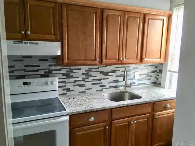 $2,000 | 57 North Main Street, Unit 2, Pearl River, NY 10965