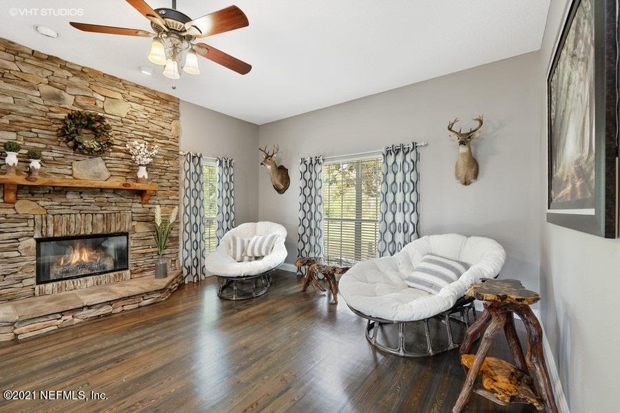 1369 Otis Road Jacksonville, FL 32220 - Photo 3 of 48 Family Room