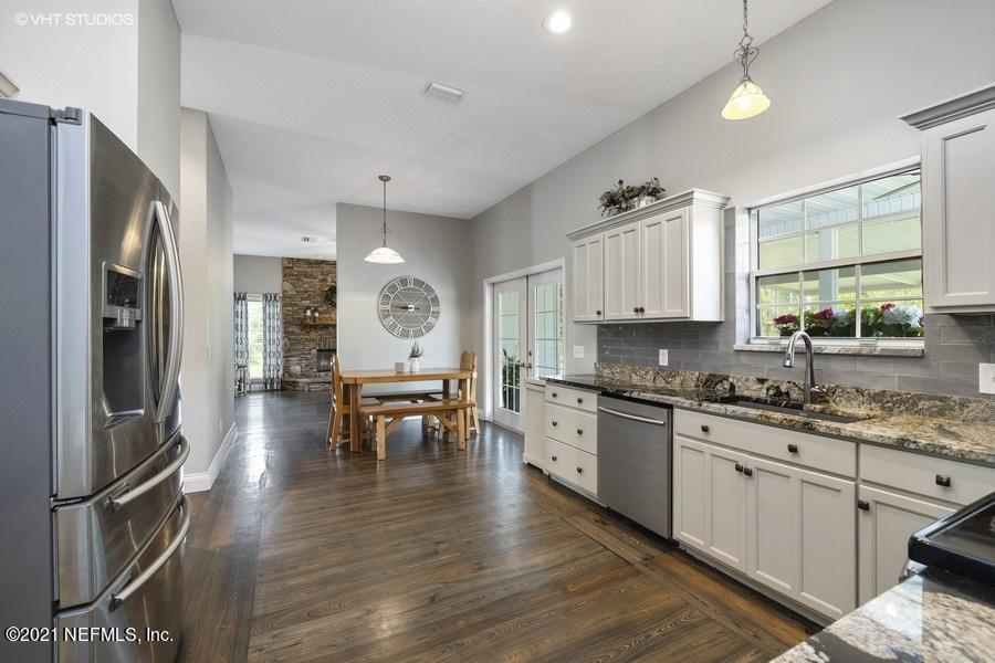 1369 Otis Road Jacksonville, FL 32220 - Photo 8 of 48 Kitchen