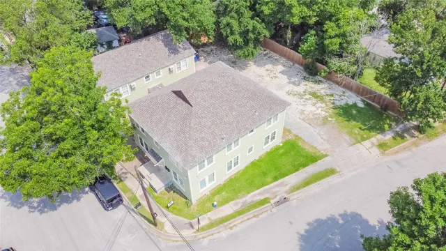 $590,000 | 4611 Schroeder Street, Houston, TX 77011