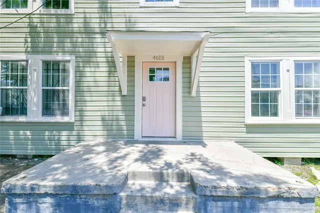 $590,000 | 4611 Schroeder Street, Houston, TX 77011