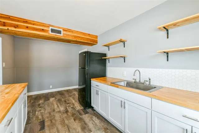 $590,000 | 4611 Schroeder Street, Houston, TX 77011