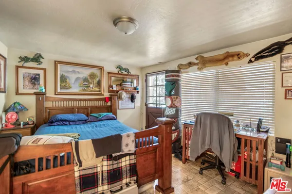 $380,000 | 2378 Rim Of The World Drive, Running Springs, CA 92382