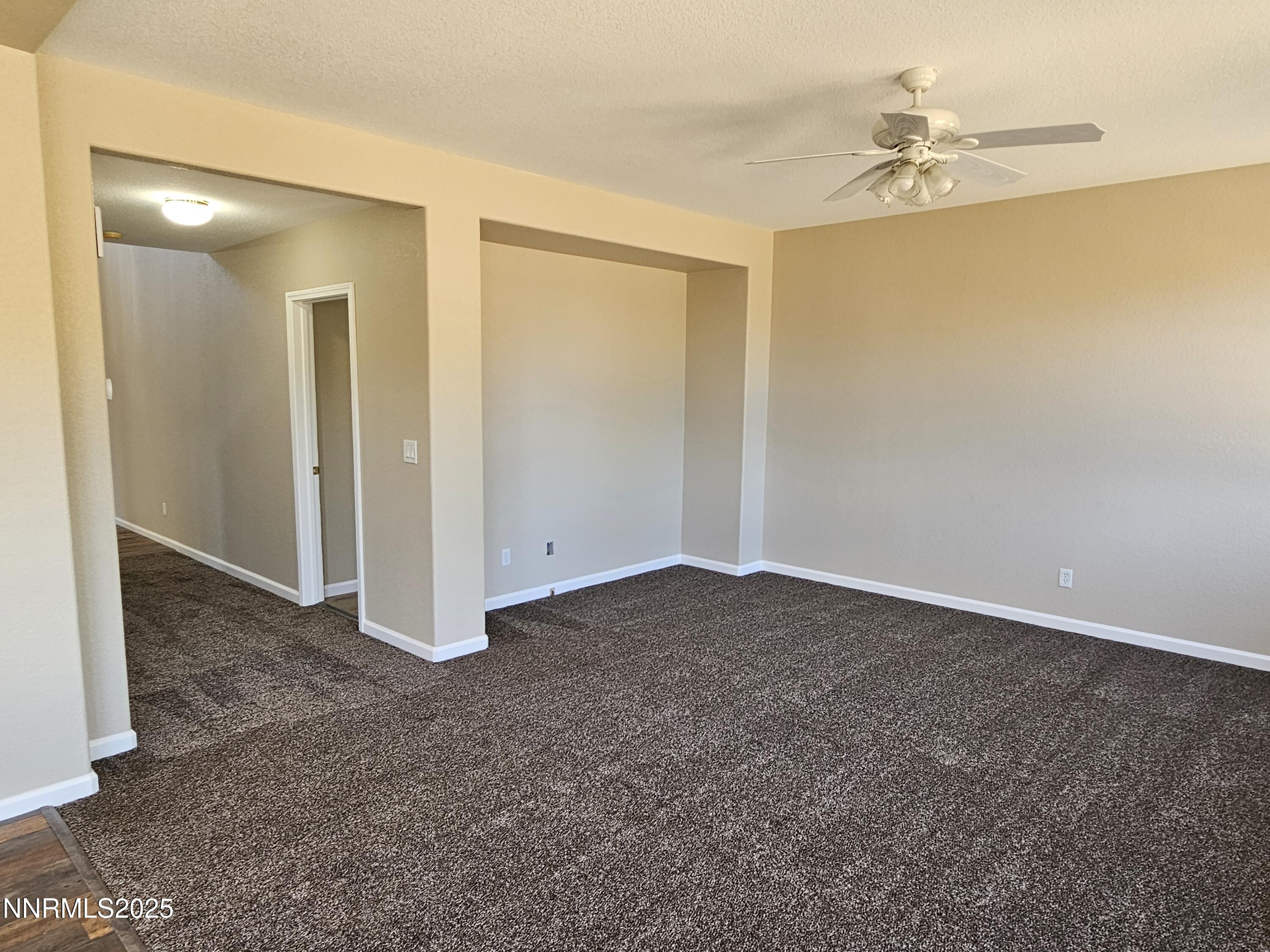 9995 Moondust Court Reno, NV 89506 - Photo 11 of 32 20250801_090135