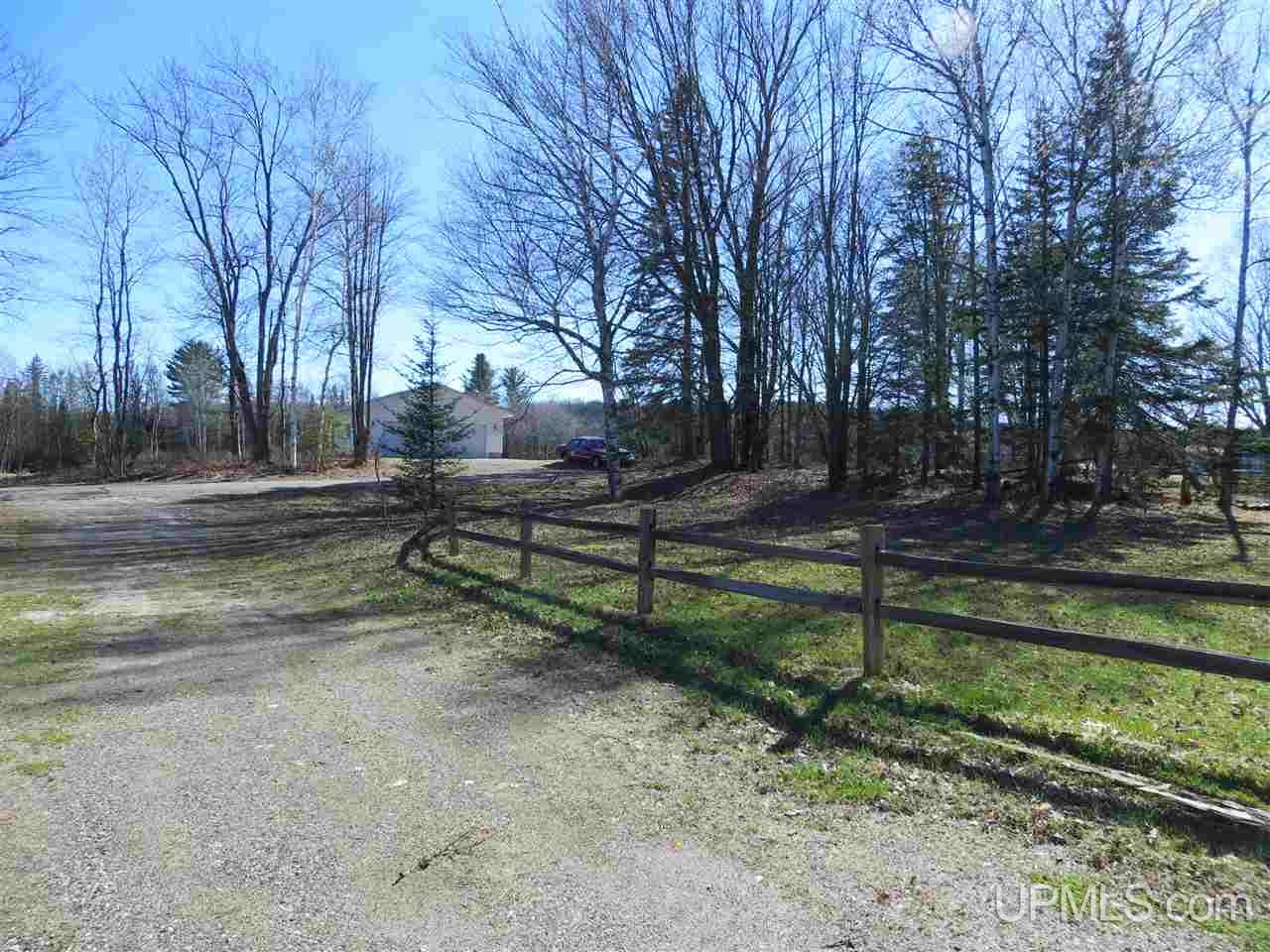 6843 Caps Creek Road Republic, MI 49879 - Photo 27 of 30