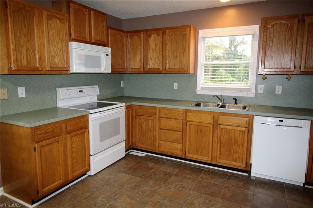 5817 Jones Road Walkertown, NC 27051 - Photo 7 of 22 Gallery Image 7