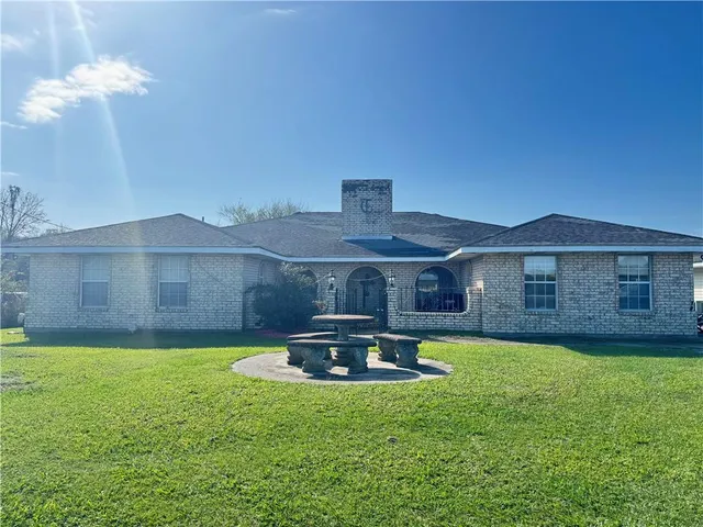 $190,000 | 30584 Highway 23, Buras, LA 70041