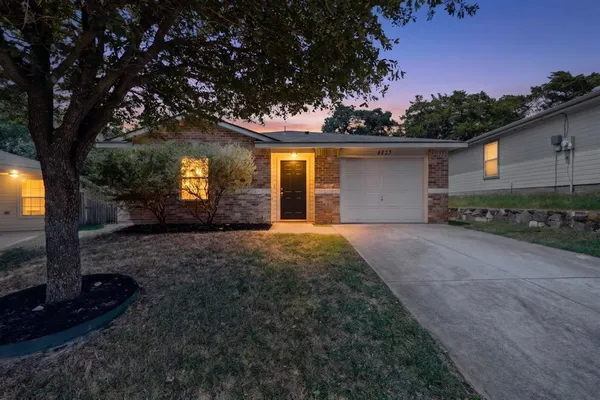 $1,995 | 4823 Mexico Court, Dallas, TX 75236