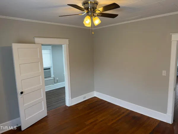 $850 | 422 West Main Street, Unit 4, Greeneville, TN 37743