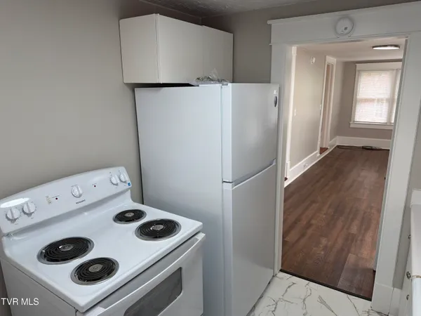 $850 | 422 West Main Street, Unit 4, Greeneville, TN 37743