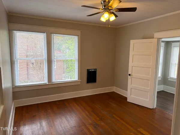 $850 | 422 West Main Street, Unit 4, Greeneville, TN 37743