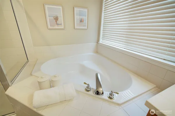 $1,099,000 | 12152 Wilmington Way, Mukilteo, WA 98275