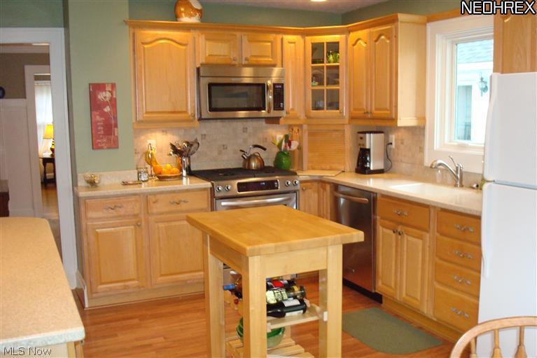 7676 Chagrin Road Chagrin Falls, OH 44023 - Photo 9 of 14 Gallery Image 9